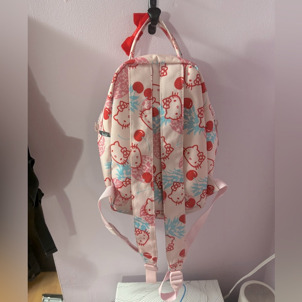 herschel hello kitty mini backpack - Picture 3 of 4